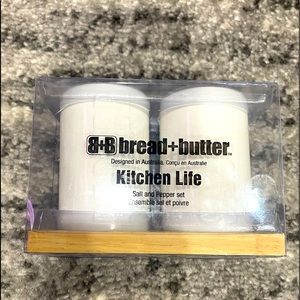 Salt and Pepper shaker set